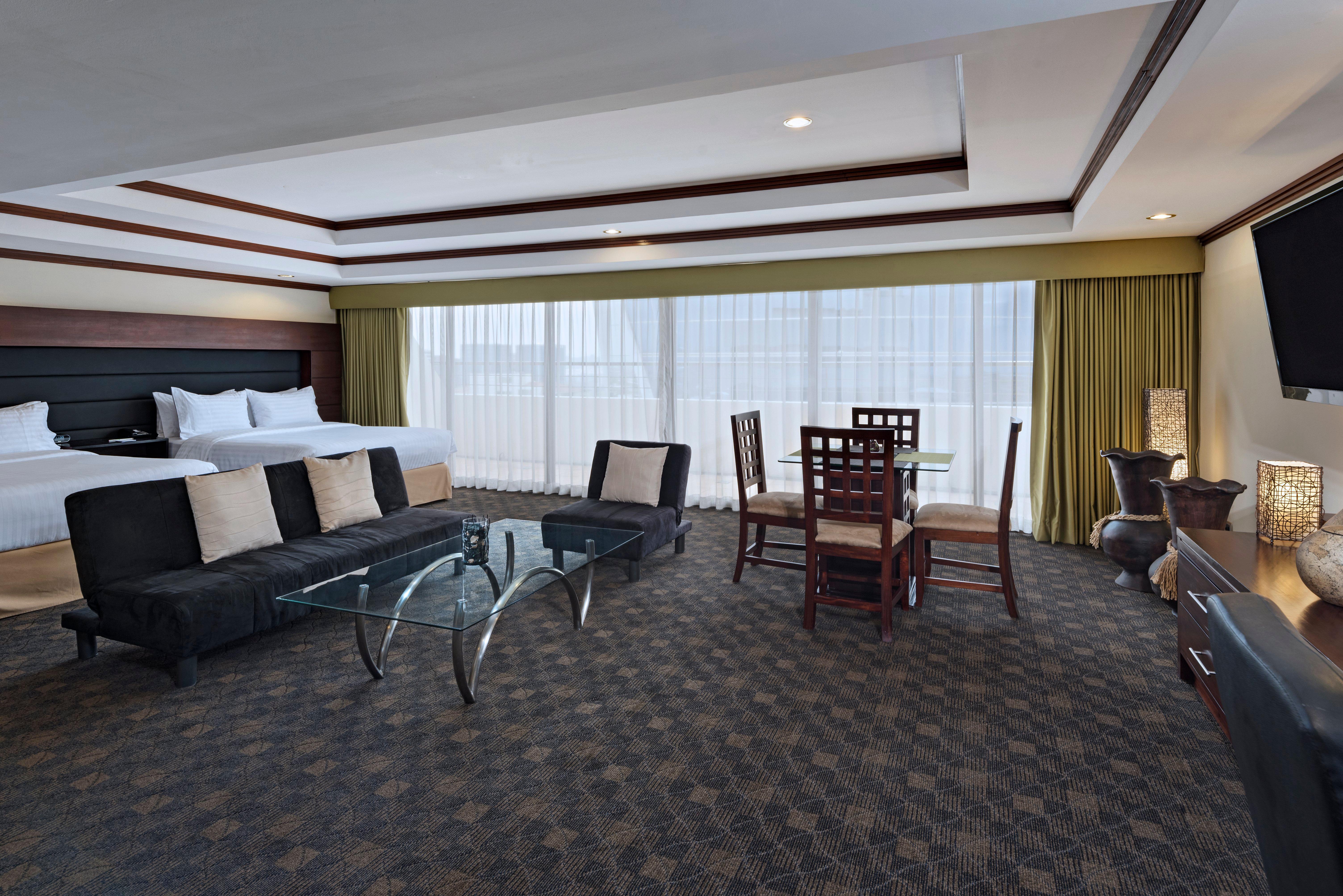 By Ihg Hotel 4*