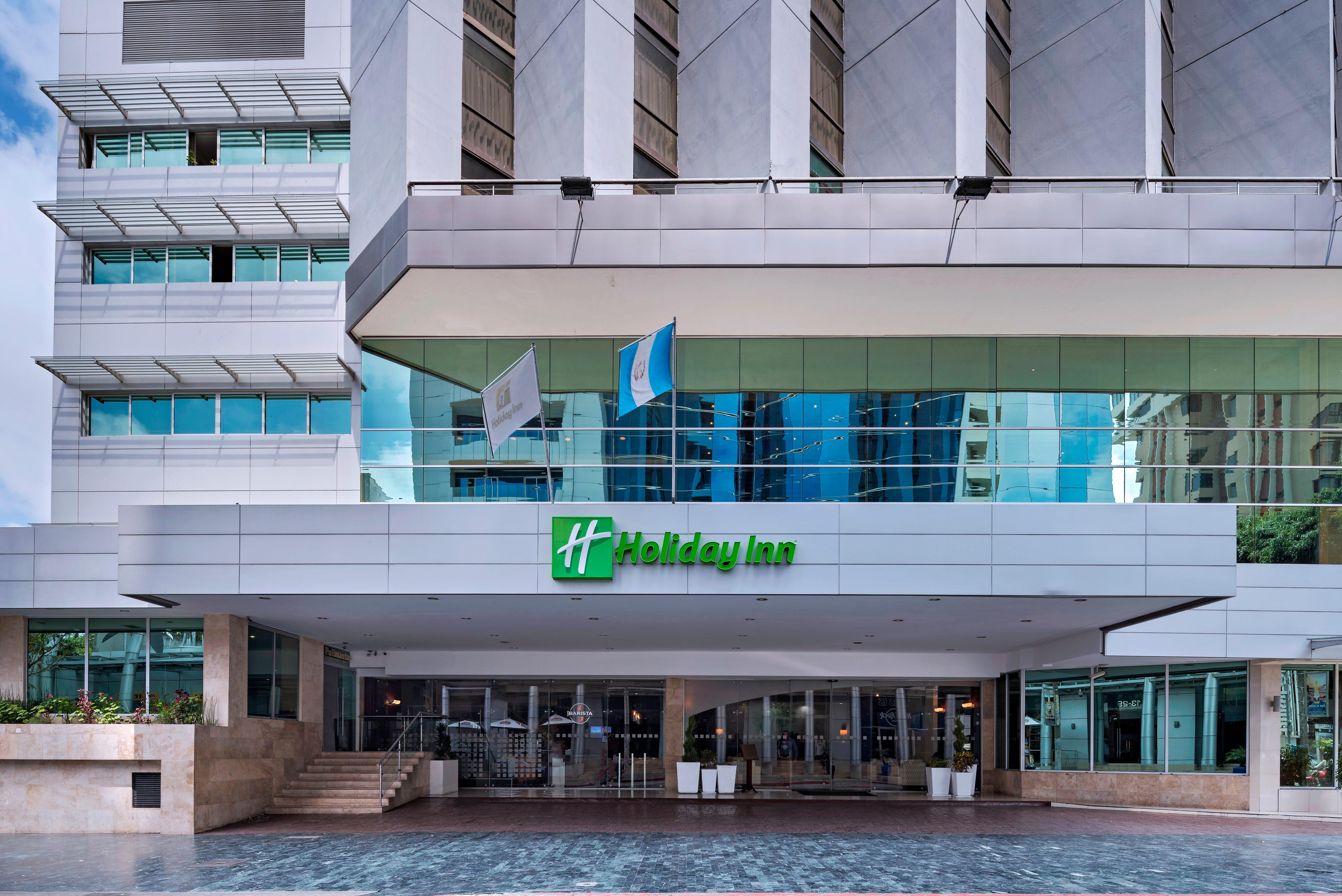 By Ihg