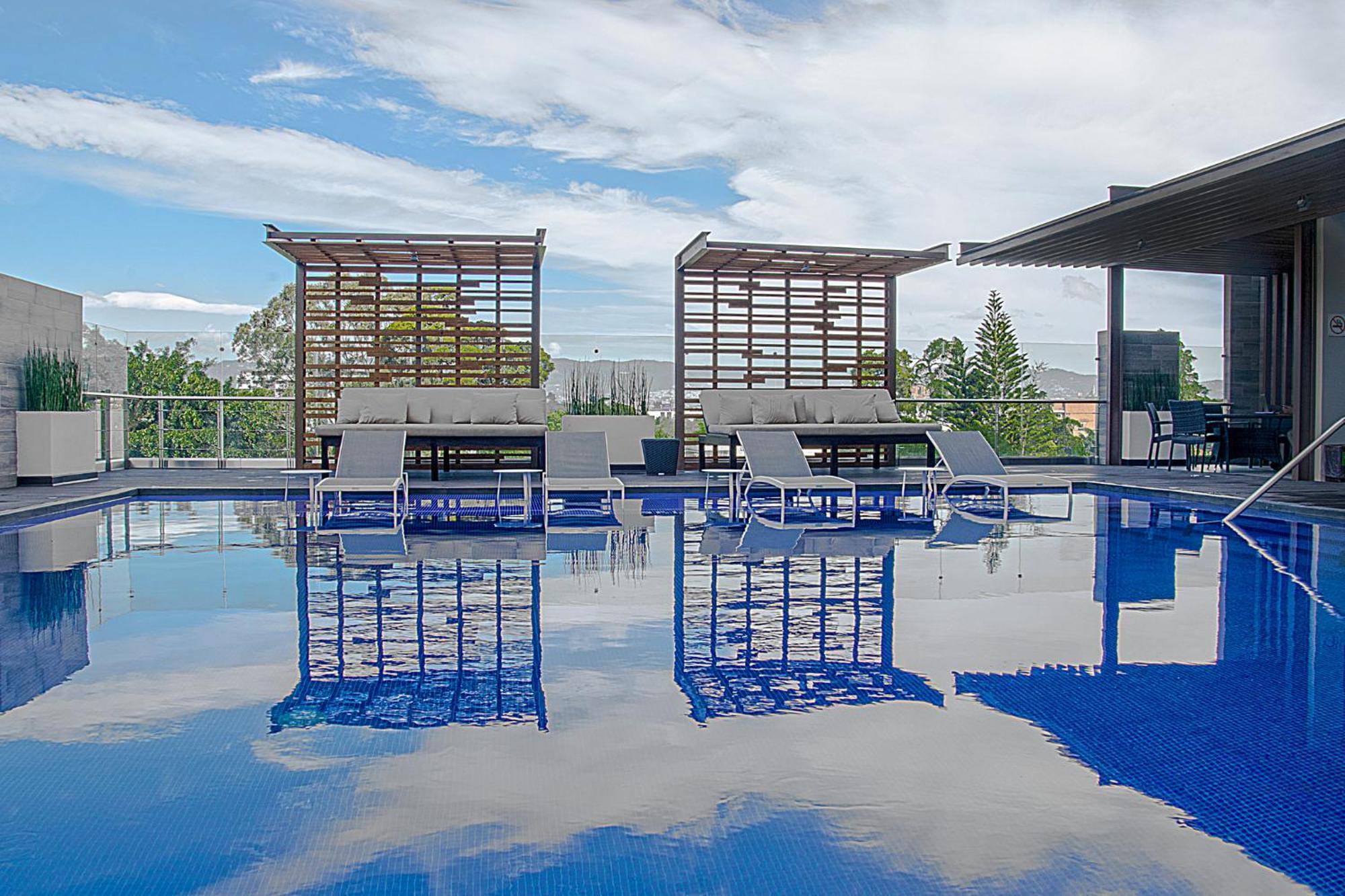 Hotel By Ihg Guatemala City