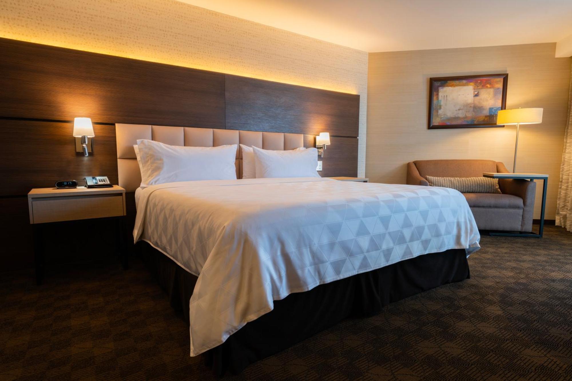 By Ihg Hotel 4*