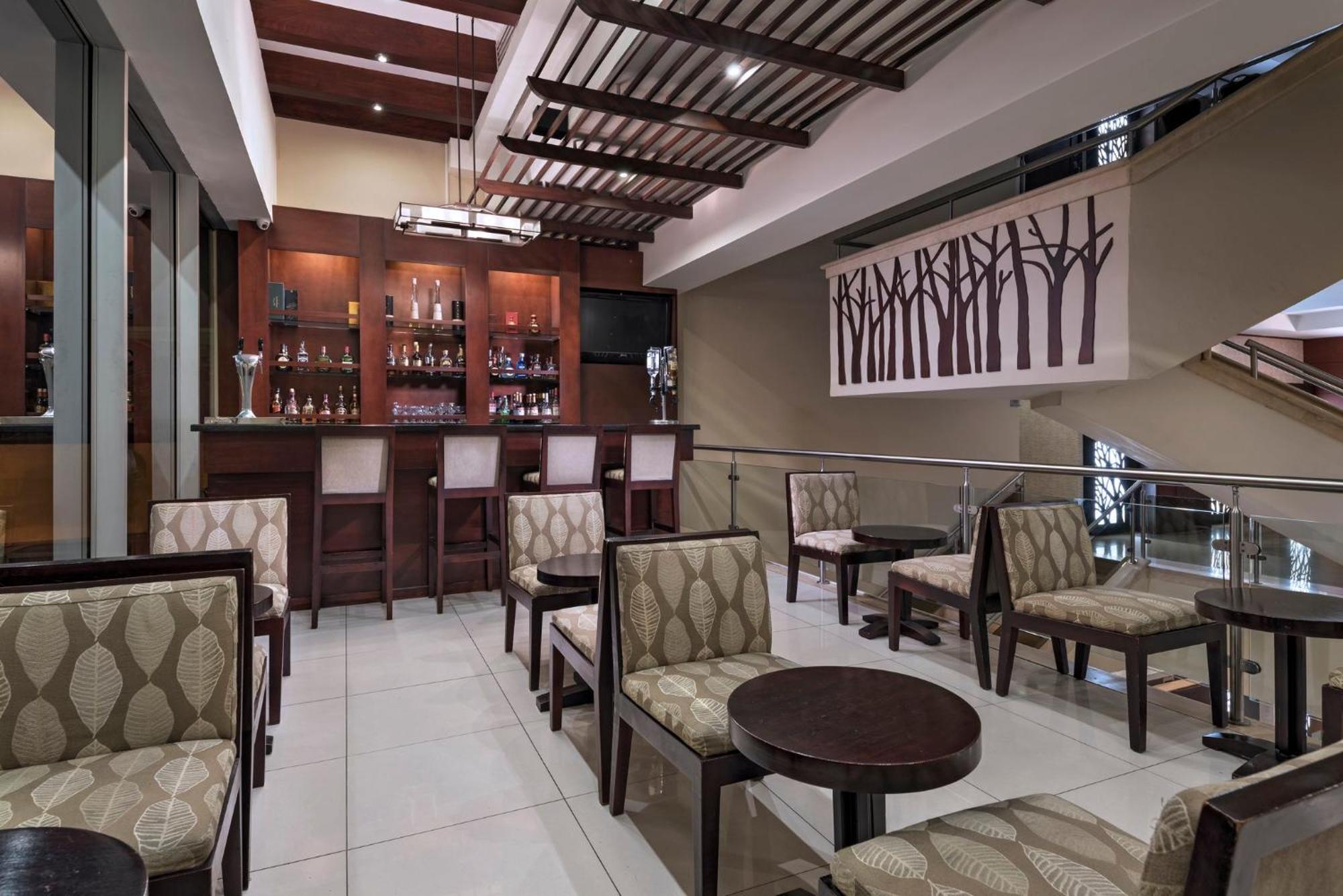 Hotel By Ihg 4*