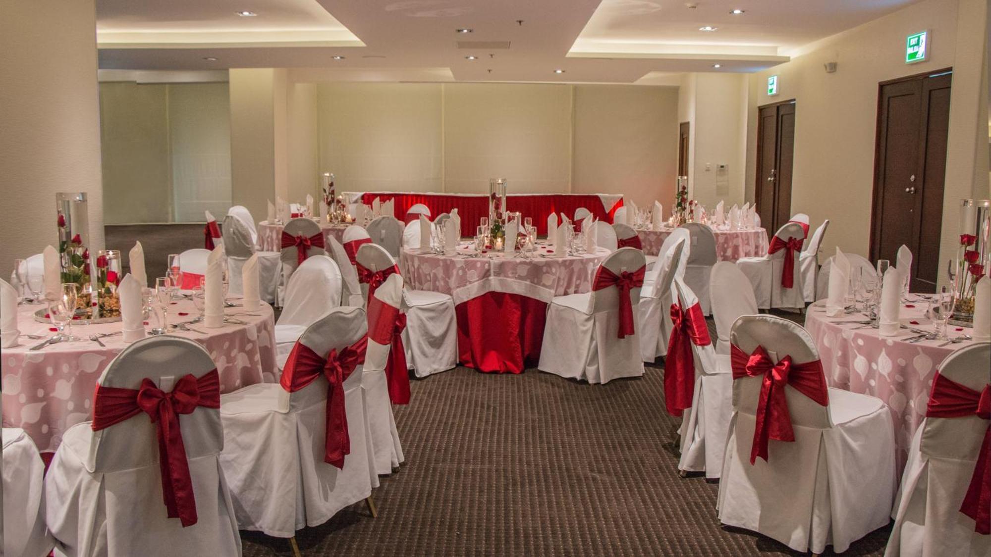 Hotel By Ihg